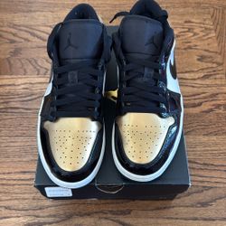 Used Men’s Air Jordan 1 Low Gold Toe Size 9.5 