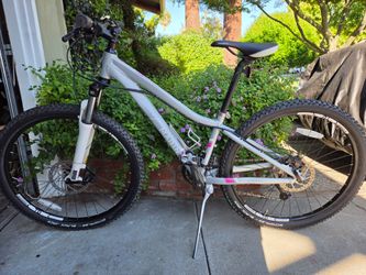 Marin Mountain Bike with Suspension Fork