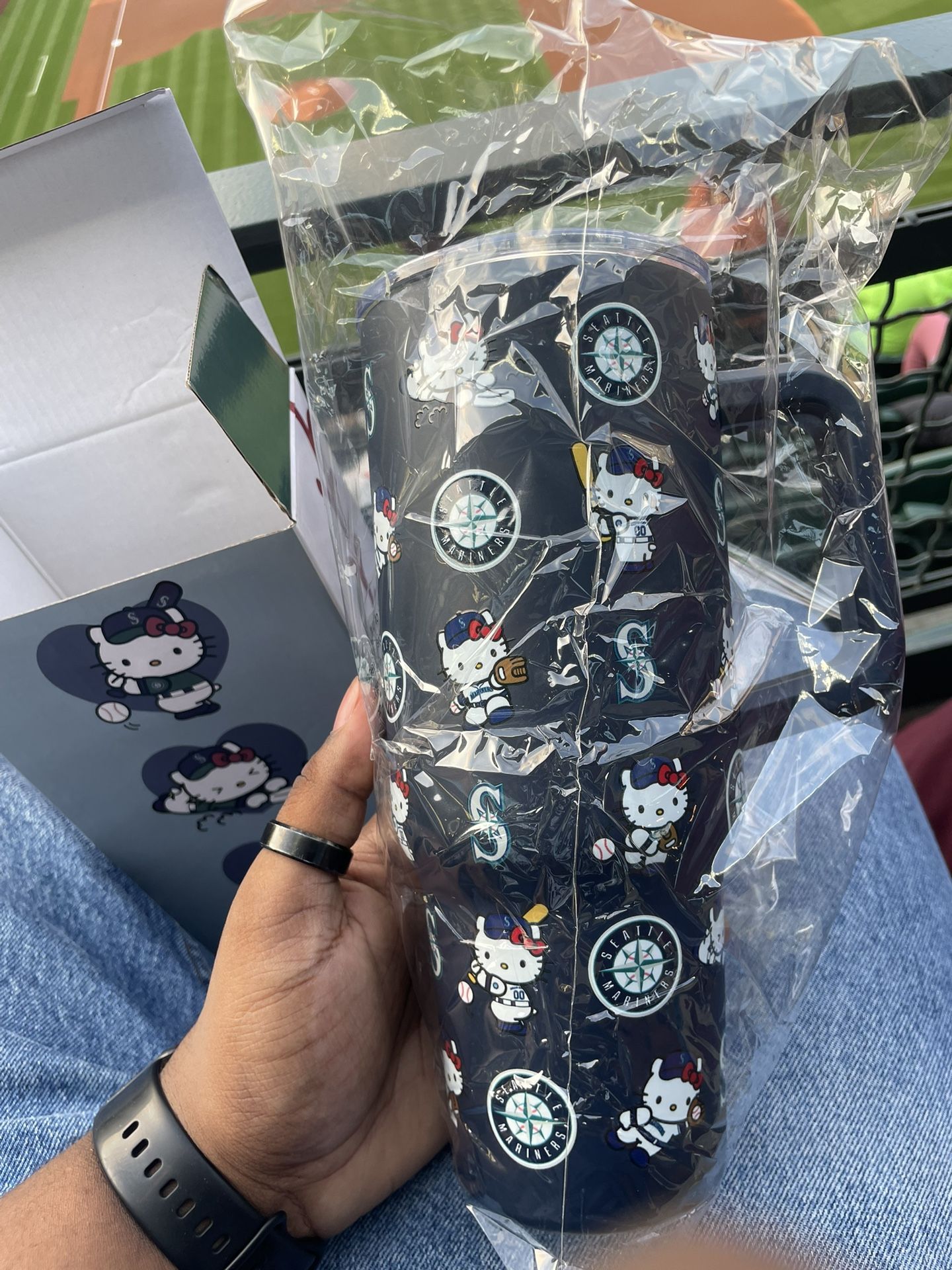 Hello Kitty X Mariners tumblr