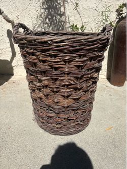 Vintage handmade twig farmhouse basket