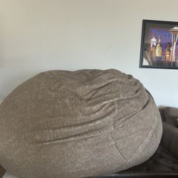LOVESAC Beanbag