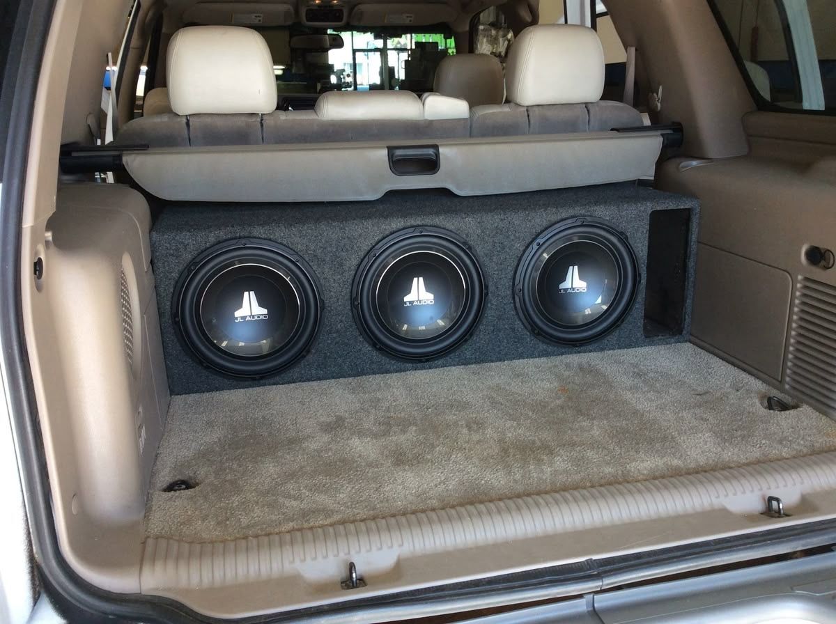 3 12’ Subwoofers JL AUDIO Super Loud Have More Subwoofers Ported Box Amplifier Voice Bass Crazy Same Day Install Cheap
