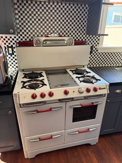 O’Keefe & Merritt Vintage Stove
