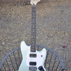 Electric Guitar Fender Squire Mustang