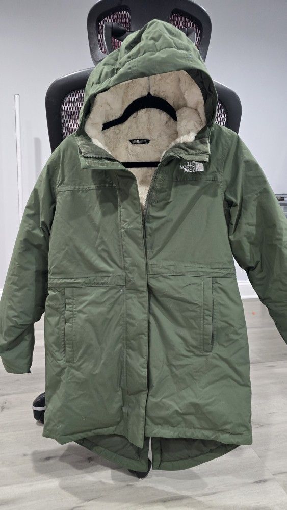 Girls The North Face jacket Sz 14-16 