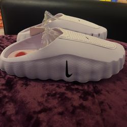 Nike Mind Size 7