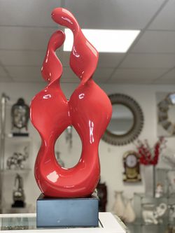 Sculpture red