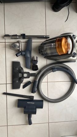 Electrolux canister vacuum