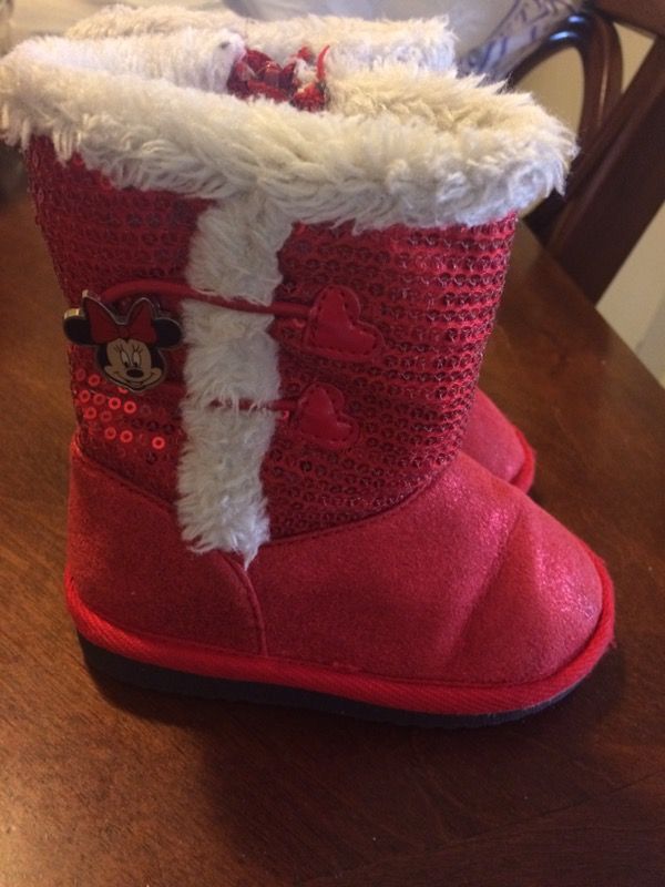 Minnie Mouse toddler boots