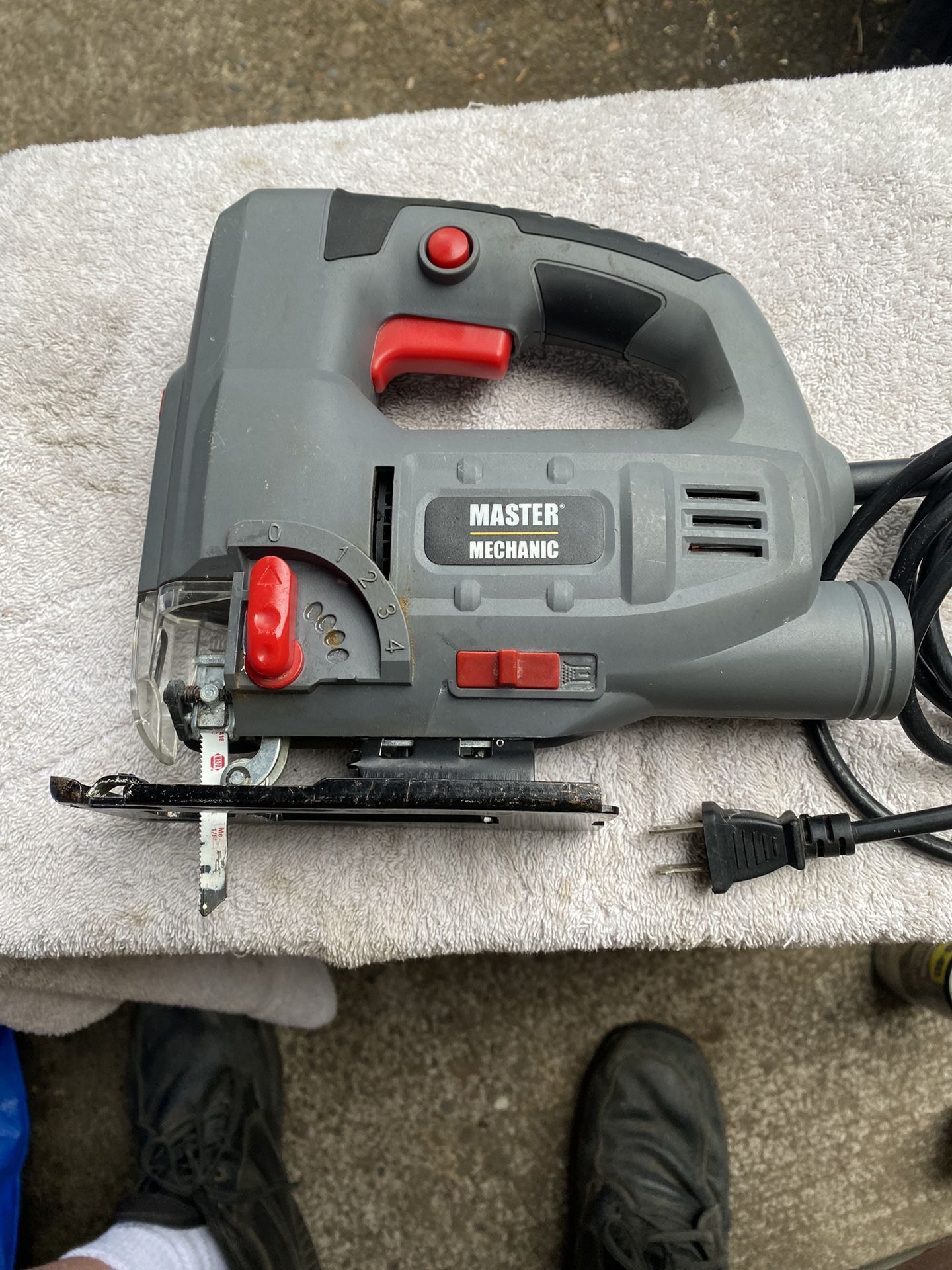 Variable Speed & angle Jig Saw