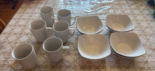 White Gibson Home Bowls & Mugs Set – 14 Pieces