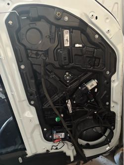 Chrysler 300 door parts