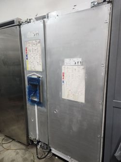 Like new 48 inch columns
