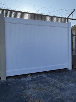 7'high White privacy Fence