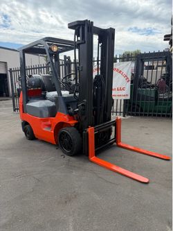 Forklift