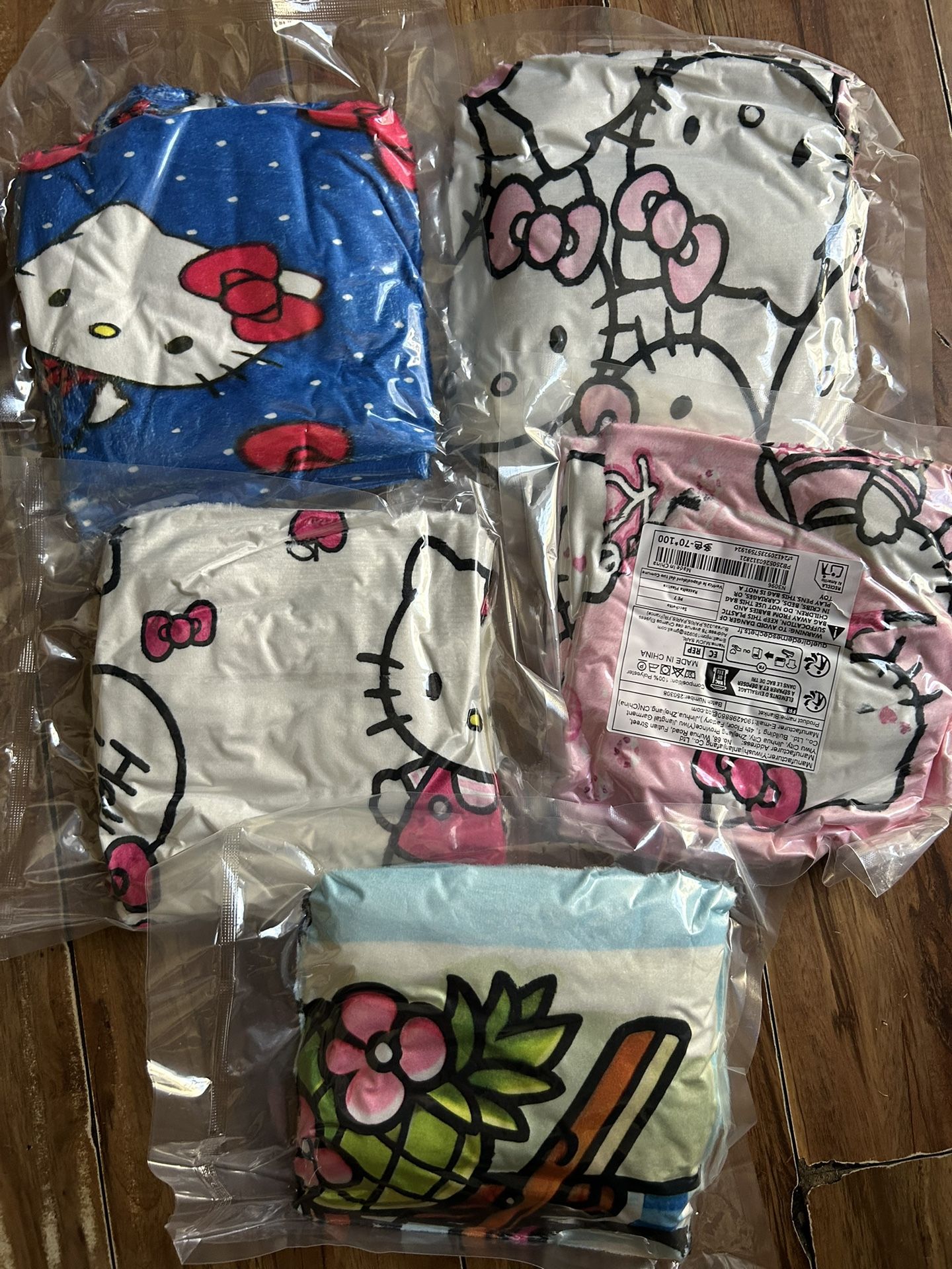 Hello Kitty Blankets