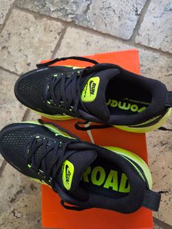 Nike Vomero 18 - Black/Lime Green (W-8.5)