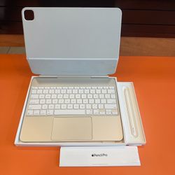 Magic Keyboard and Pencil Pro for iPad Pro 13-Inch M4/M5