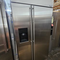 42" KITCHENAID BUILT IN STAINLESS STEEL REFRIGERATOR