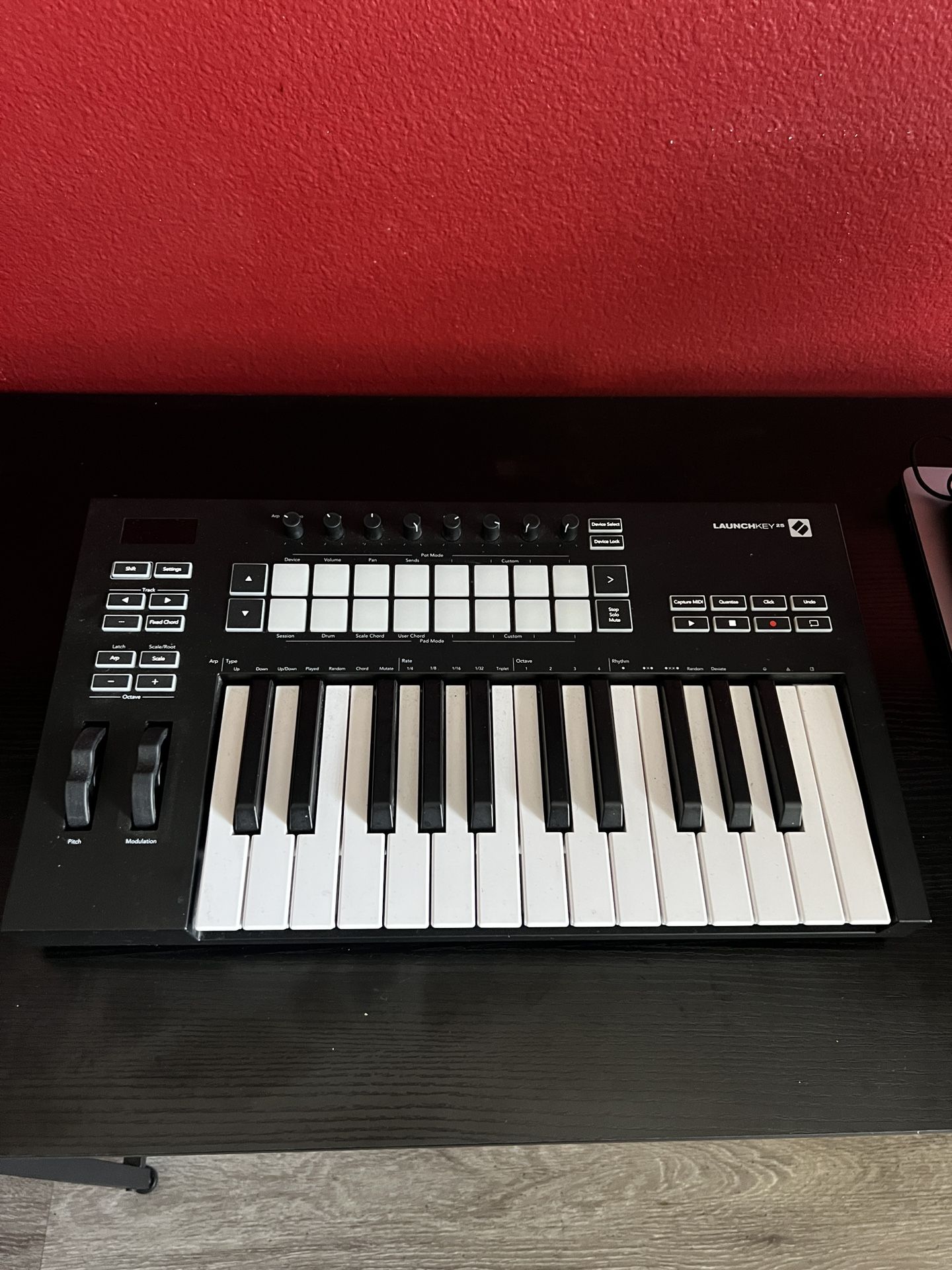 Launchkey MK3 Midi Keyboard