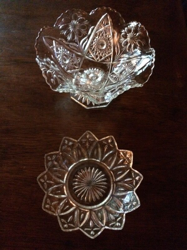 Crystal side serving dishes decor