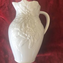 Beautiful White Design Tall Vace 