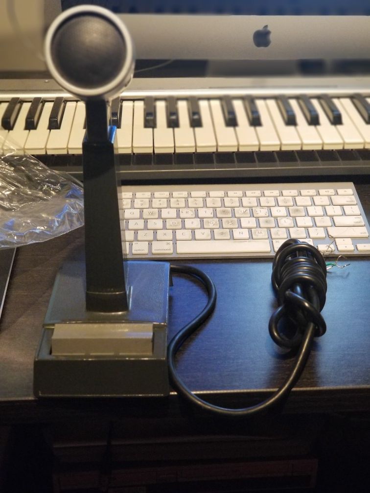 Shure 450 Series II Omnidirectional Dynamic PushtoTalk Desktop Mic