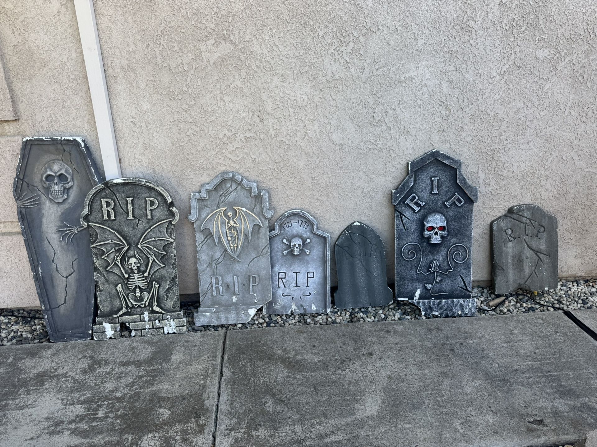 7 Halloween Tombstones