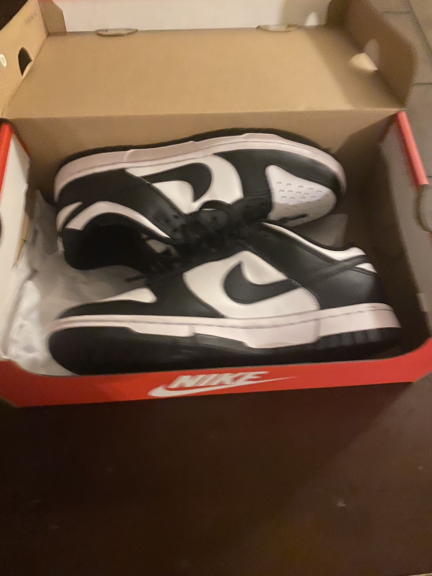 Panda’s women’s Nike