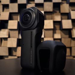Insta360 ONE RS 1 Inch 360 Camera