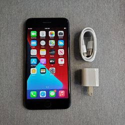iPhone 7 Plus - UNLOCKED - Like New 