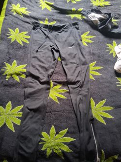 Women Nike bottoms