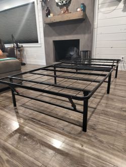 Twin or king raised bedframe