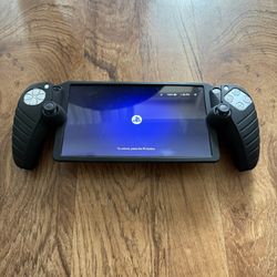 PlayStation Portal Bundle - Slightly Used In 🎮🔥 - $185