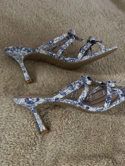Kitten heels