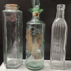 Vintage Old Fitzgerald Whiskey Bald Eagle Decanter Glass Bottle Vase