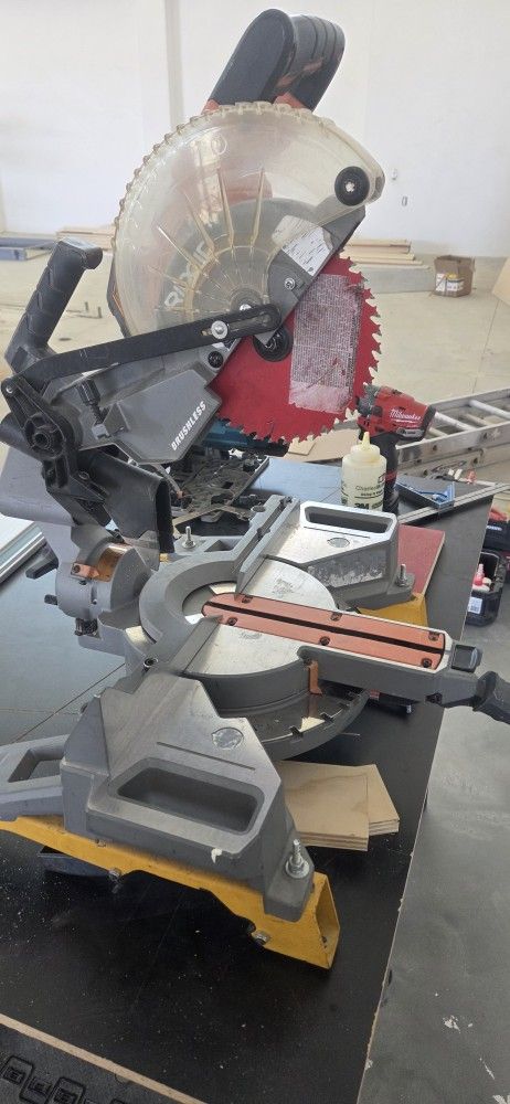 Rigid Cordless 7 1/4 Slide Chop Saw