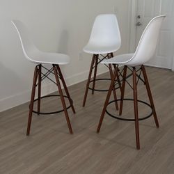 Bar Height Chairs 