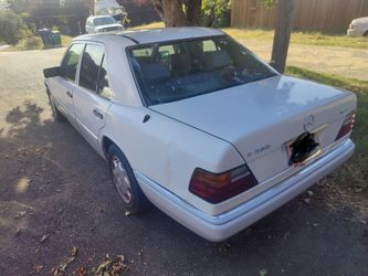 1995 Mercedes-Benz E-Class