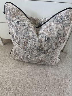 24 x 24 pillows for couches brand new from living spaces all in packaging nine total $10 each or best offer
