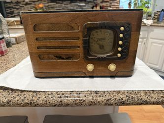 Vintage Zenith Radio