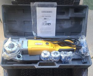 ELECTRIC PORTABLE PIPE THREADER