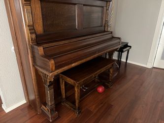 Kingsbury Upright Piano - FRESHLY TUNED