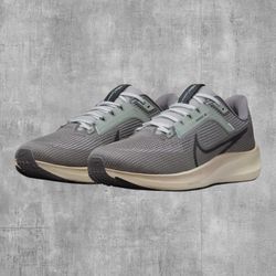 Nike Air Zoom Pegasus 40 Premium Light Iron Ore Grey Men's Size 13 FN7498-012
