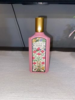 GUCCI Flora Gorgeous Gardenia Eau de Parfum