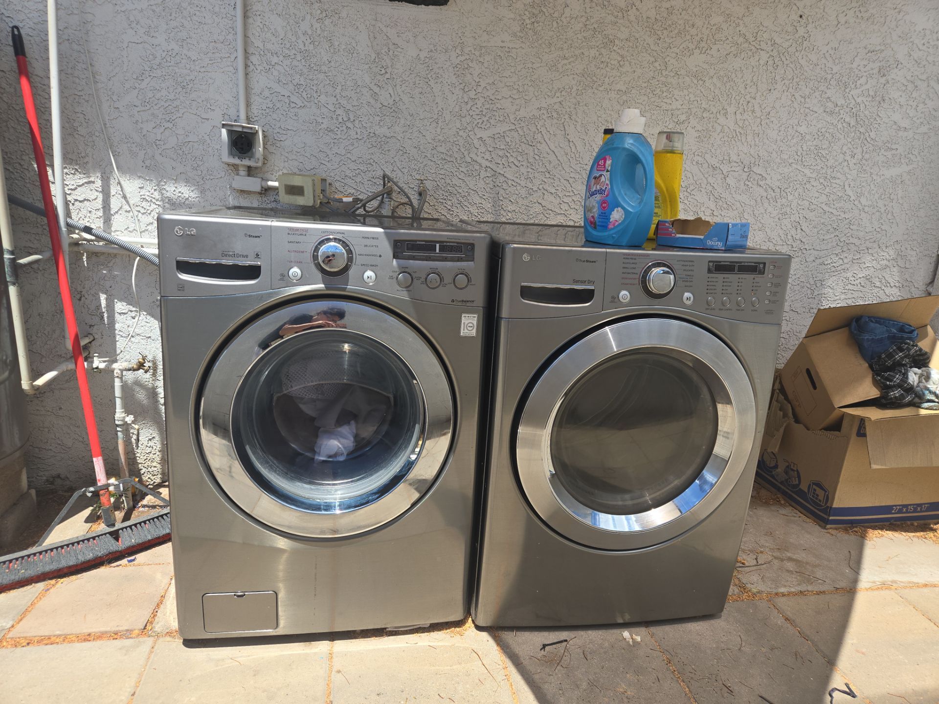 LG Steam Washer & Dryer Set – Excellent Condition