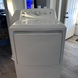 (VERY RELIABLE) GE DRYER (GAS) (NO ISSUES)