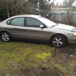 2002 Ford Taurus