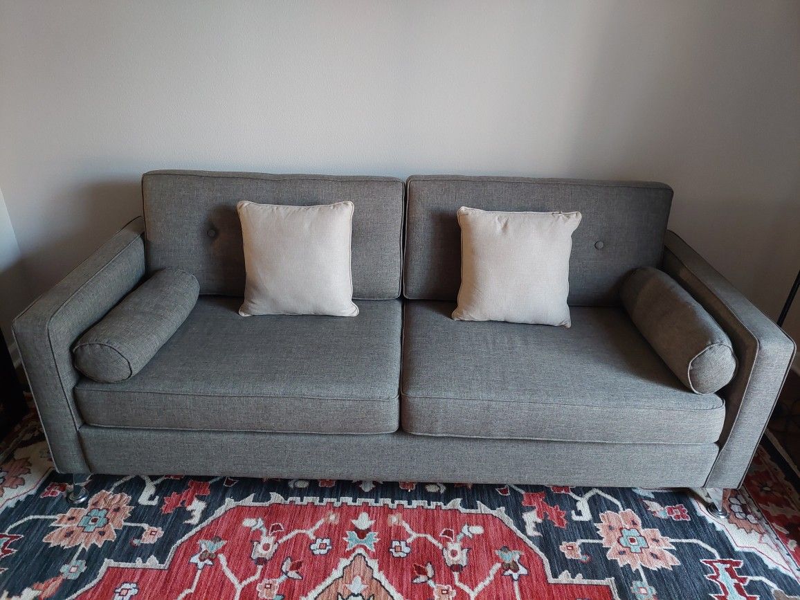 Sofa in excellent condition