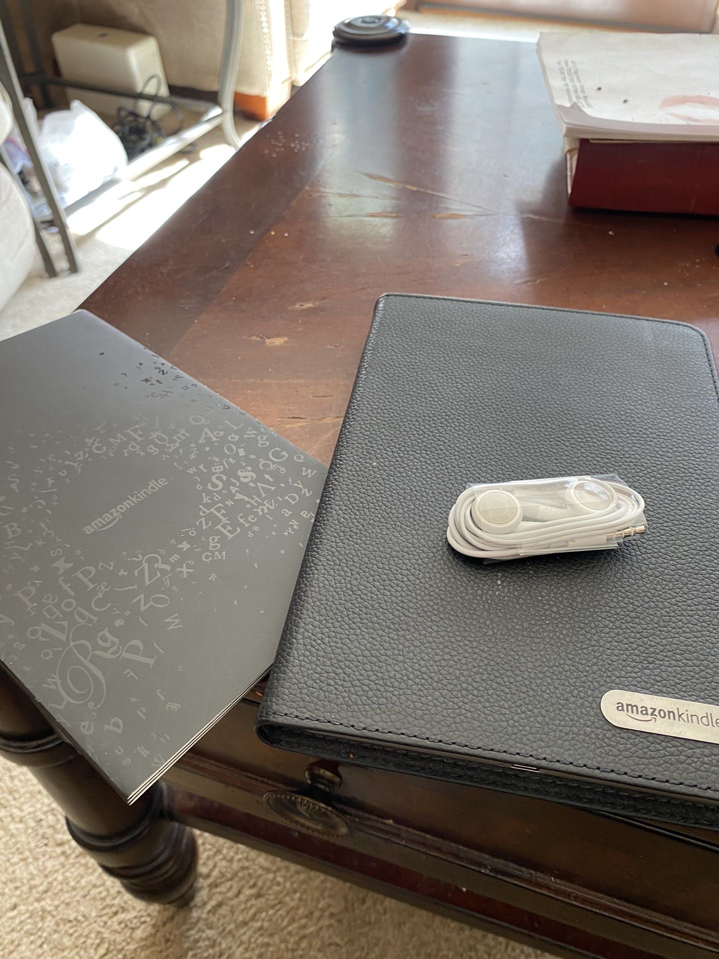 Electronics. Amazon Kindle.